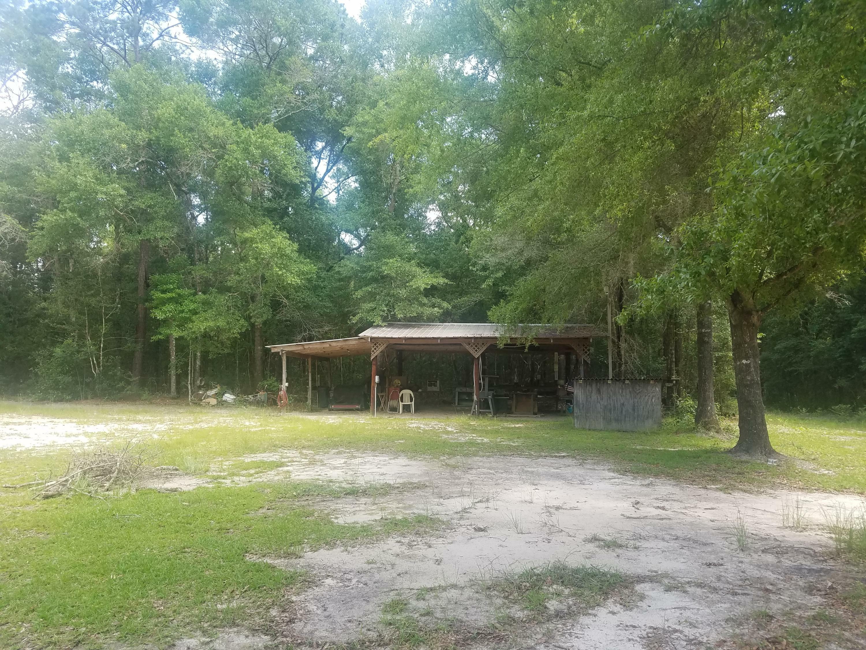 Property Photo:  2973 Coon Bottom Rd Road  FL 32455 