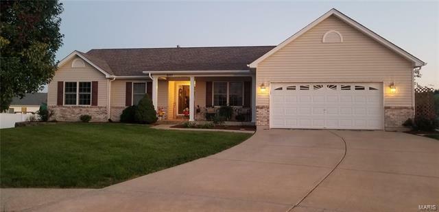 Property Photo: 4107 Bedford Manor Court 63385