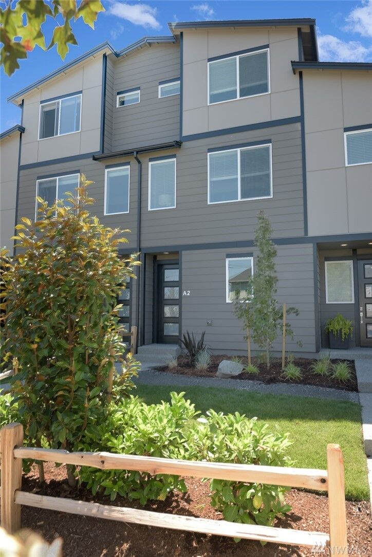 Property Photo:  3230 148th Street SW D-4  WA 98087 