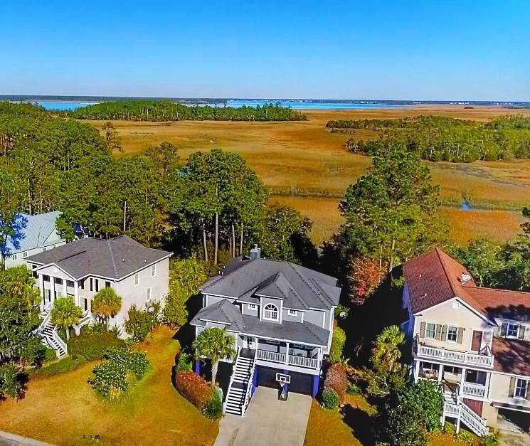 Property Photo: 302 River Oak Drive SC 29464