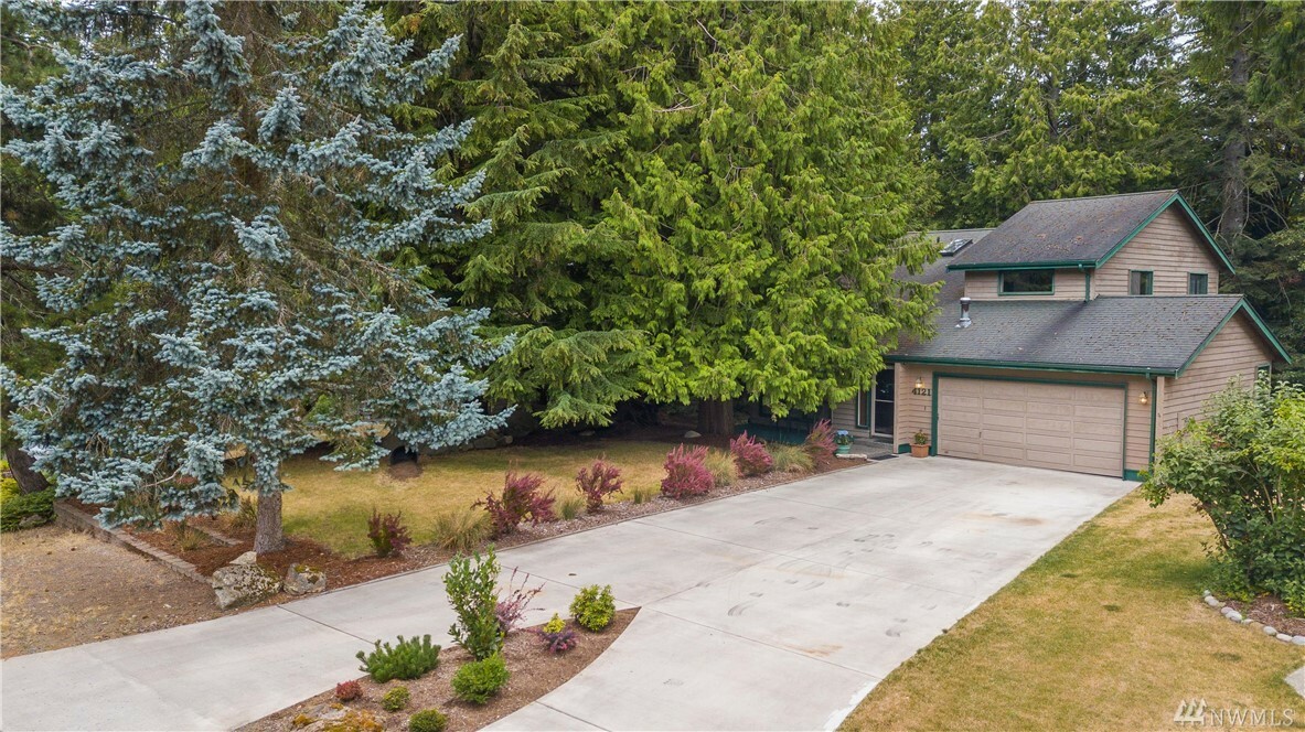 Property Photo:  4121 Ridgewood Avenue  WA 98229 