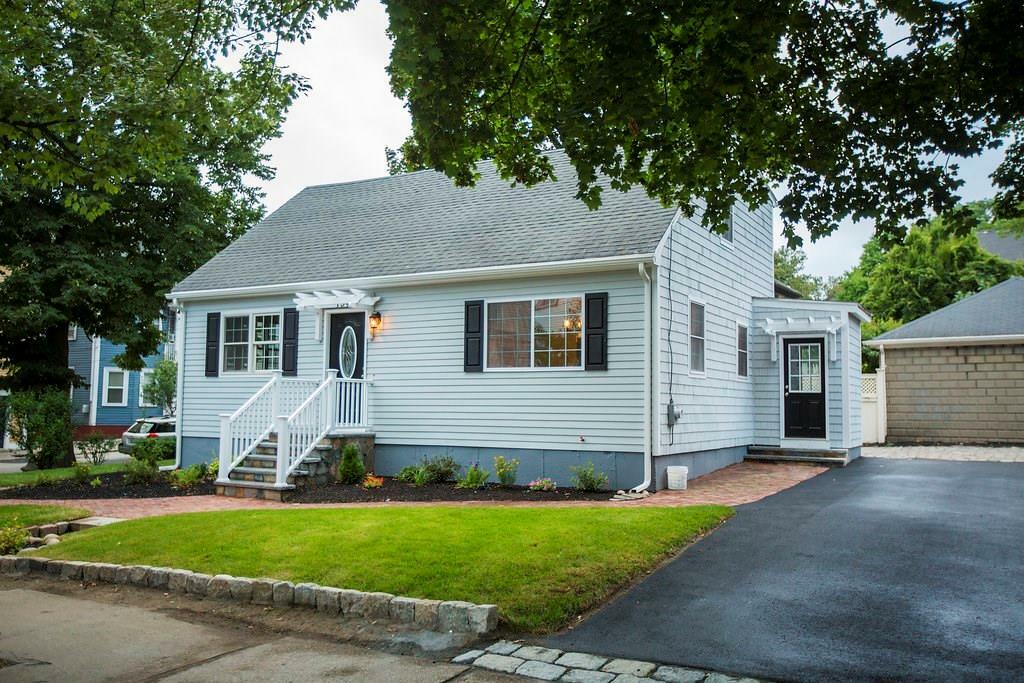 Property Photo:  154 Brook St  RI 02906 