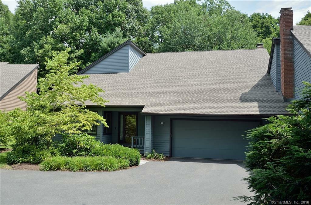 Property Photo: 32 Ironwood Road 32 CT 06117