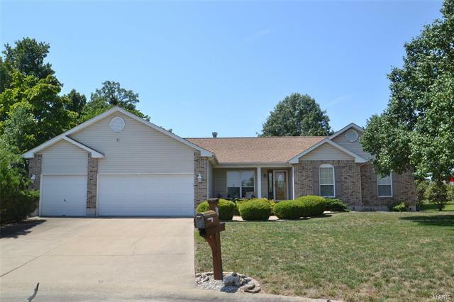Property Photo: 11 Club Court 63049