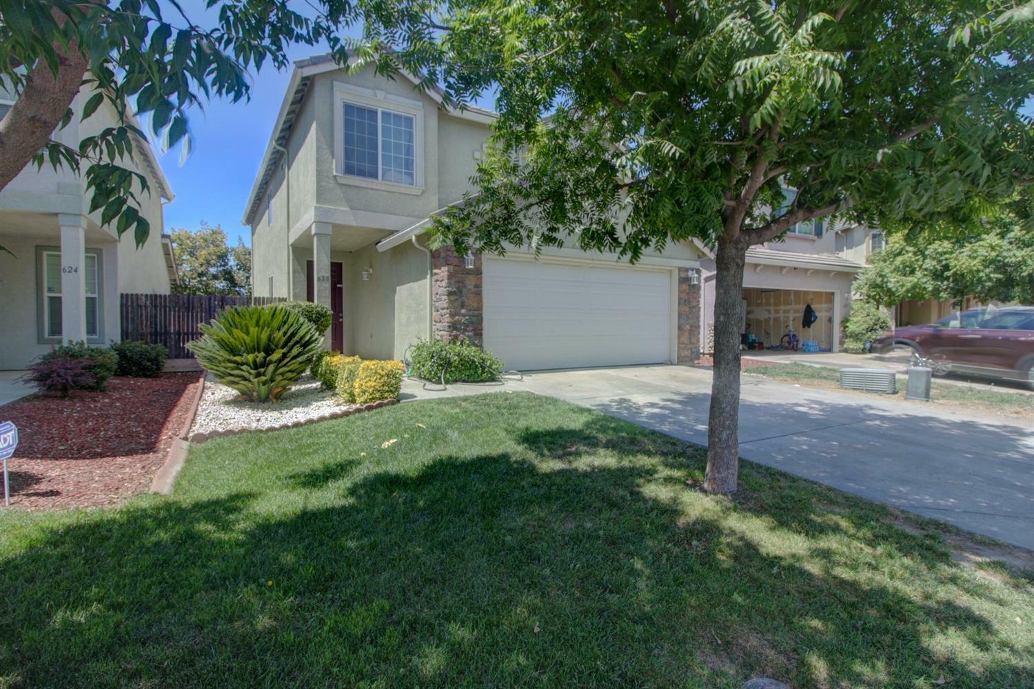 Property Photo: 628 Queensland Circle CA 95206