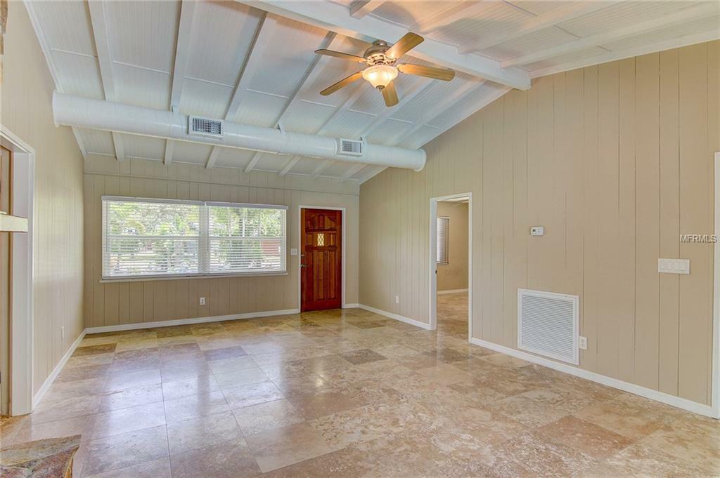 Property Photo: 2433 Hyde Park Street FL 34239