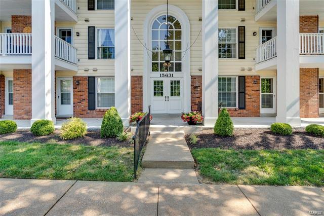 Property Photo: 15631 Hedgeford 3 63017