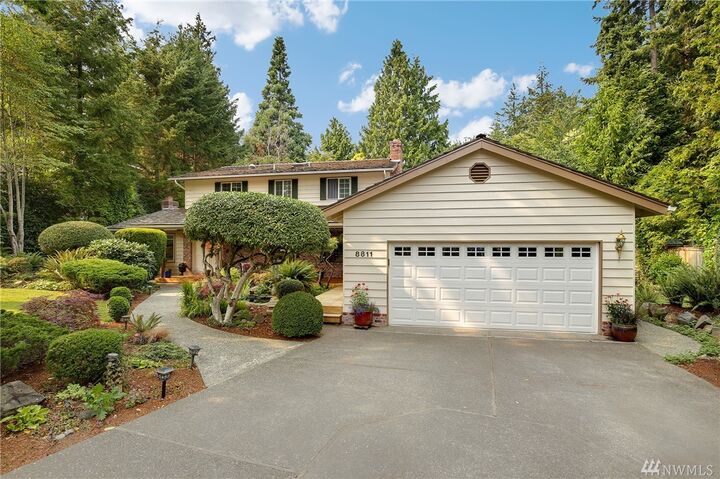 Property Photo: 8811 204th St SW WA 98026