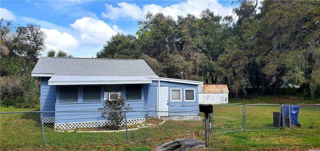 Property Photo:  3005 12th Avenue E  FL 34208 