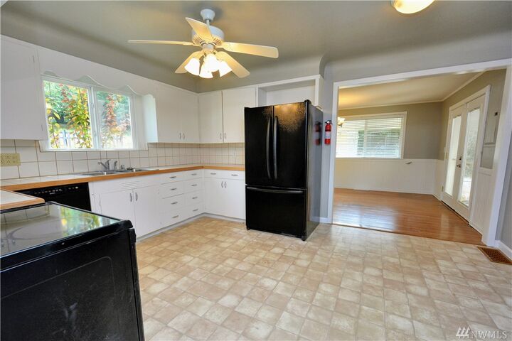 4 bed Bremerton home for sale 2116 Snyder Ave, Bremerton, WA 98312