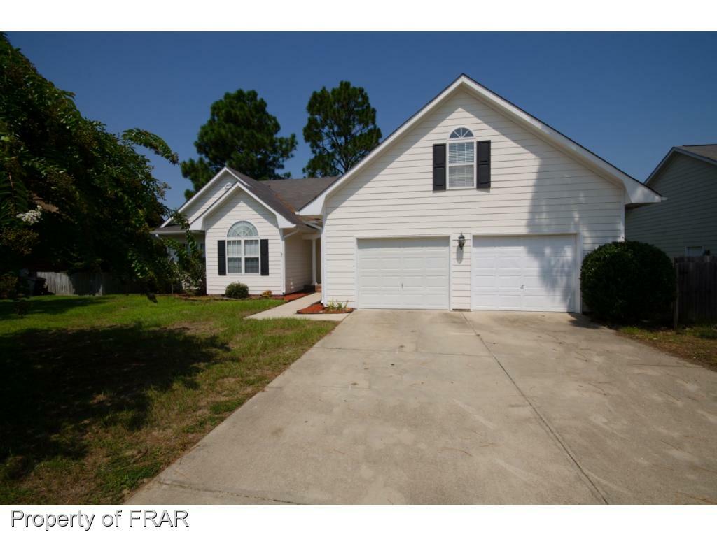 616 Fairbluff Drive  Hope Mills NC 28348 photo