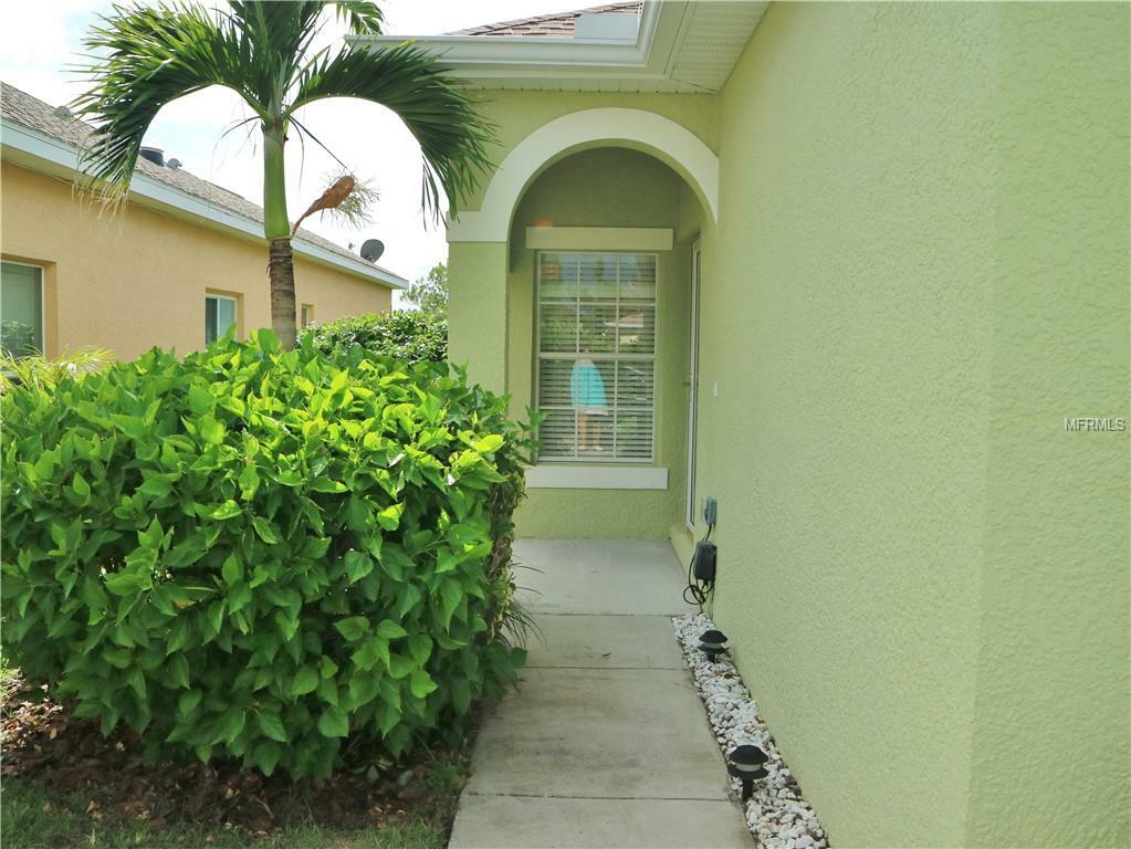 Property Photo:  2925 Plantain Drive  FL 34691 