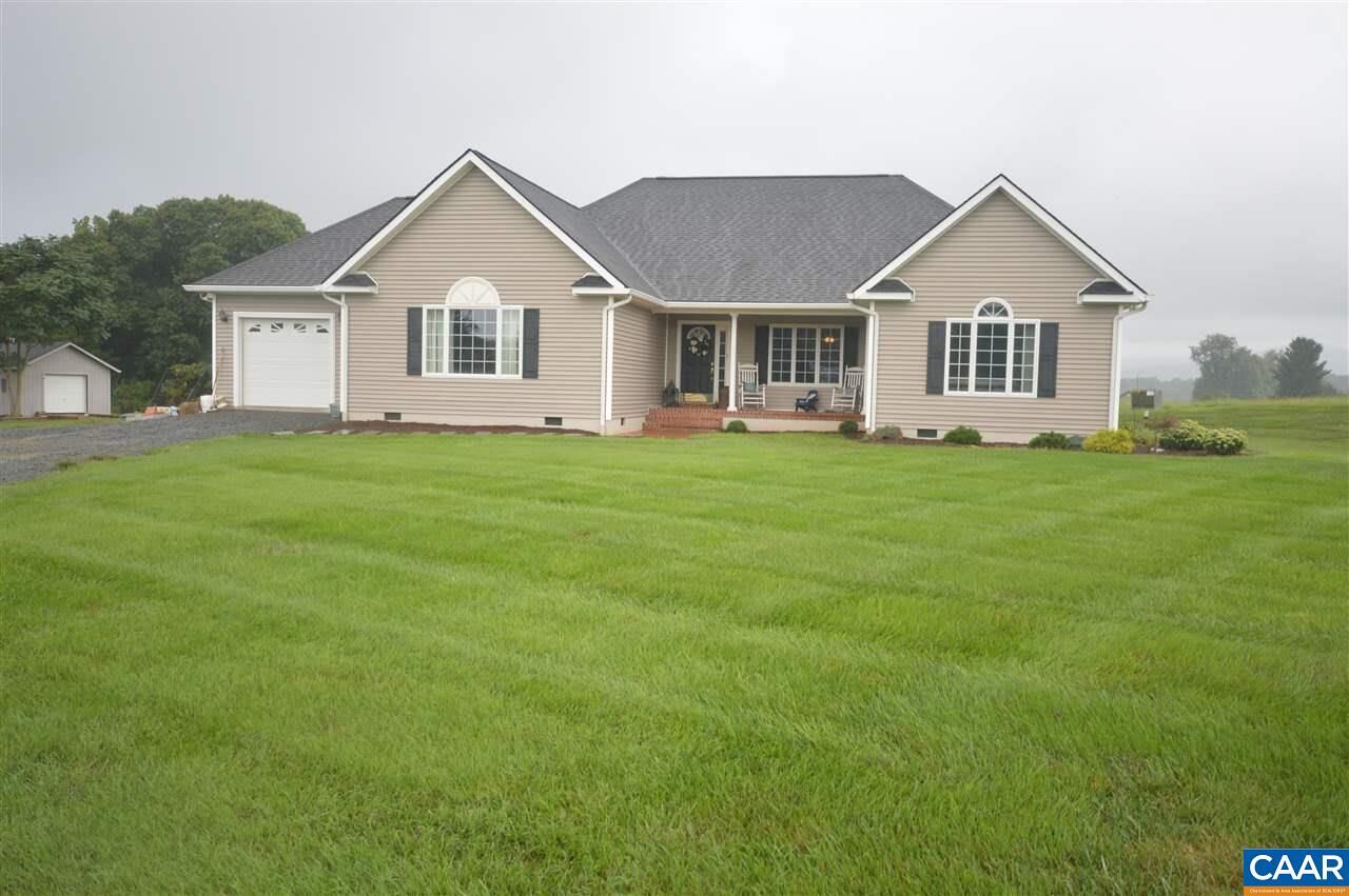 Property Photo:  5184 S Seminole Trl  VA 22738 