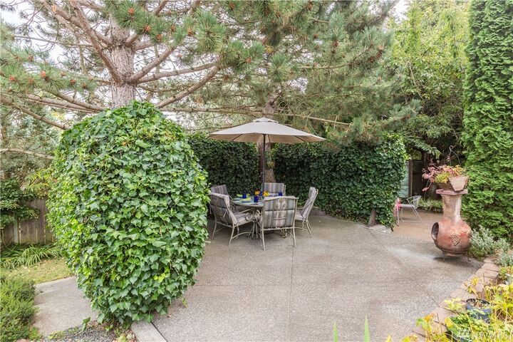 Property Photo:  6042 Westview Dr  WA 98248 