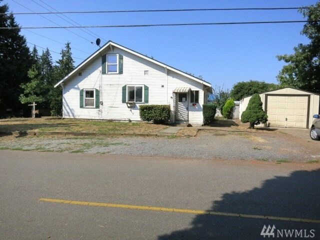 Property Photo:  4911  Grove Street  WA 98270 