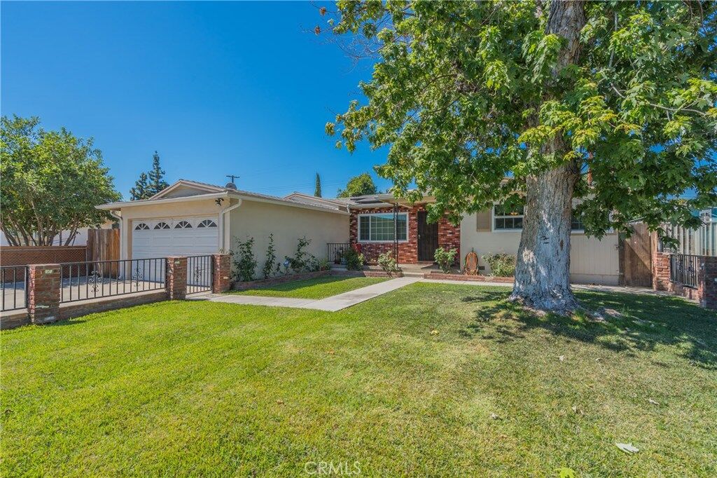 Property Photo:  447 Broadmoor Avenue  CA 91744 