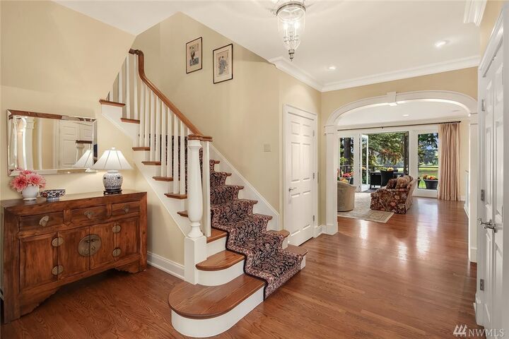 Property Photo: 2018 Broadmoor Dr E WA 98112