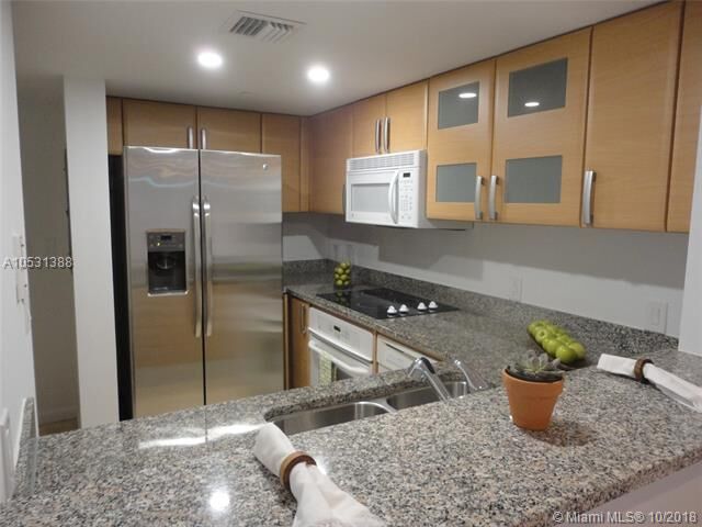 Property Photo:  2101 Brickell Ave 2211  FL 33129 