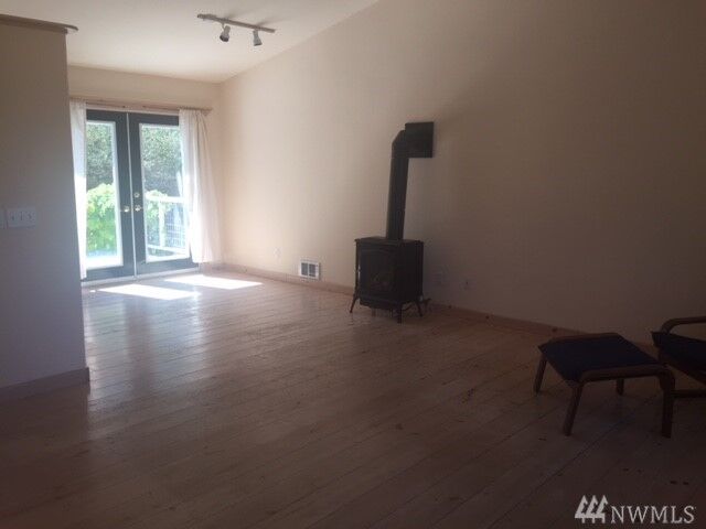 Property Photo: 495 Rose Lane WA 98250