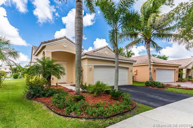 Property Photo:  4390 Mahogany Ridge Dr  FL 33331 