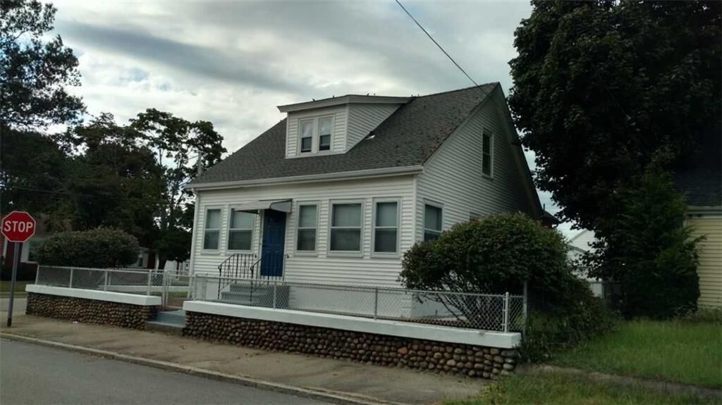 Property Photo: 180 Hunts Av RI 02861