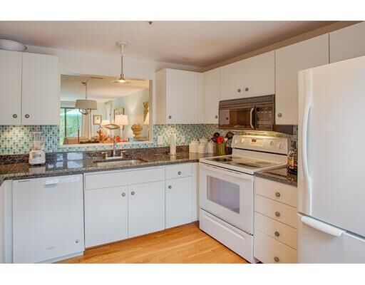 Property Photo:  612 Essex Ave 6  MA 01930 