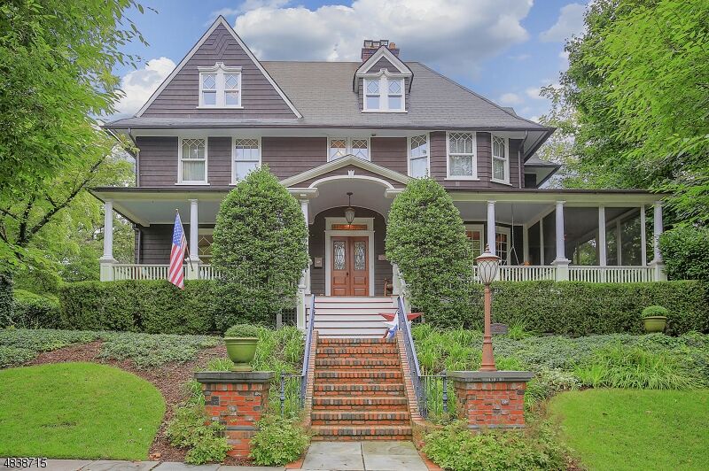 Property Photo:  416 Elm Street  NJ 07090 