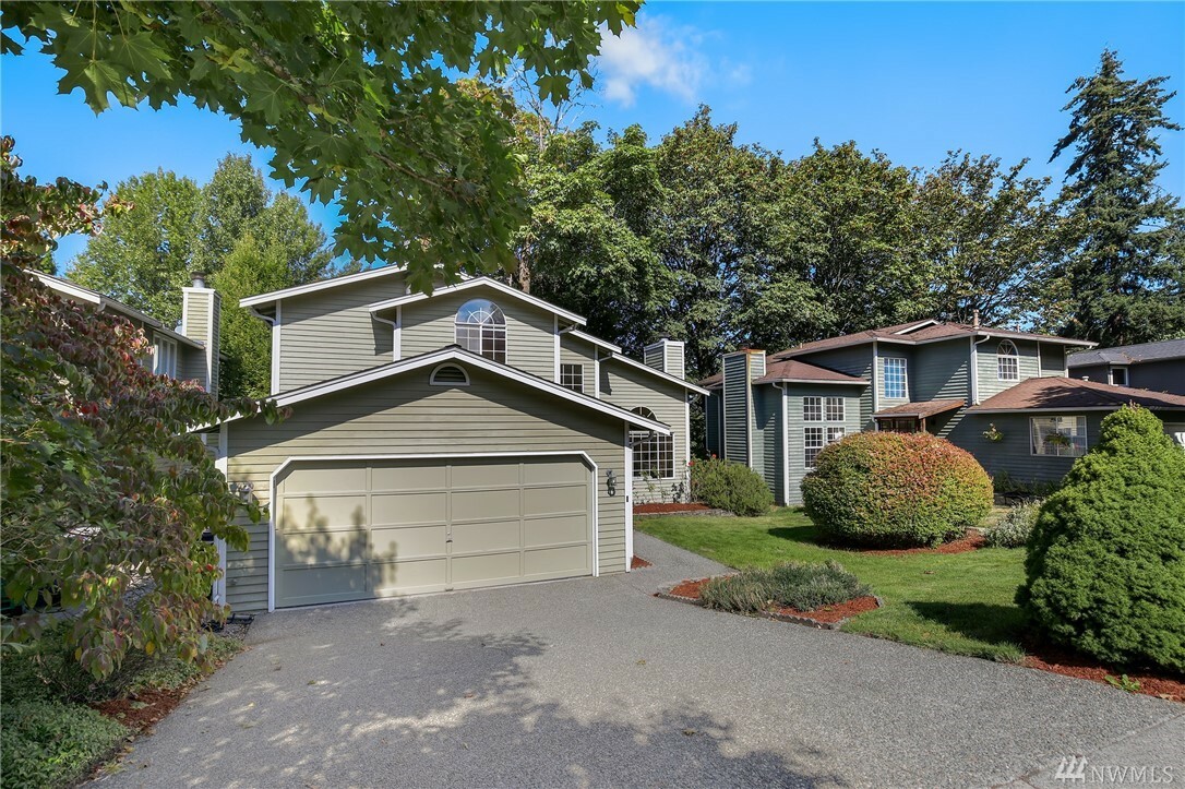 Property Photo:  11718 NE 107th Place  WA 98033 