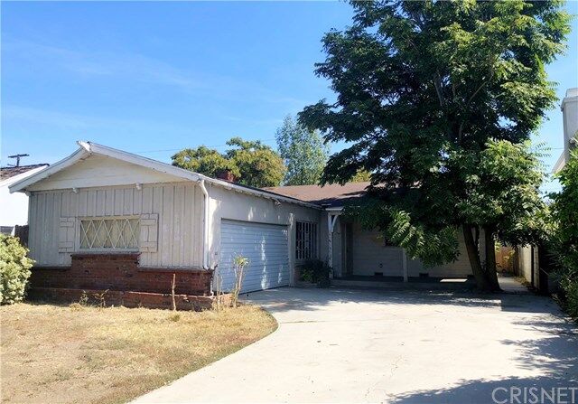 Property Photo: 5544 Fallbrook Avenue CA 91367