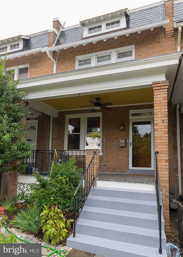 Property Photo: 1702 Constitution Avenue NE DC 20002