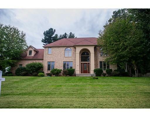 Property Photo:  9 Pine Grove Cir  MA 01028 