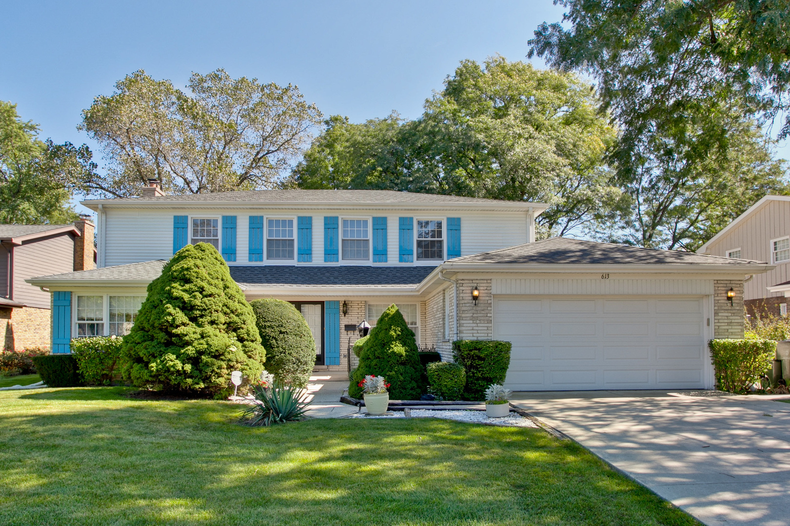 Property Photo: 613 Huber Lane IL 60025