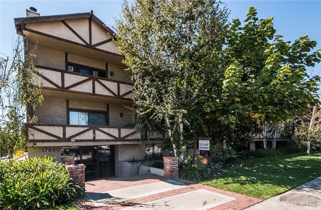 Property Photo:  17500 Sherman Way 106  CA 91406 