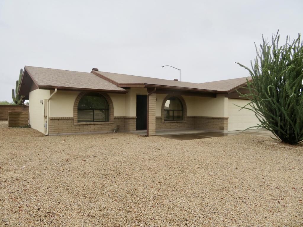 Property Photo: 2317 S Zinnia -- AZ 85209
