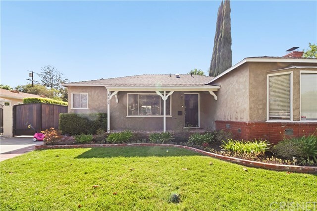 Property Photo:  4615 Sunnyslope Avenue  CA 91423 