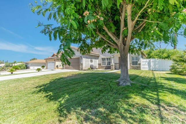 Property Photo:  39798 Baldi Court  CA 92223 