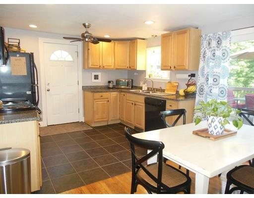 Property Photo:  395 Pleasant St  MA 01524 