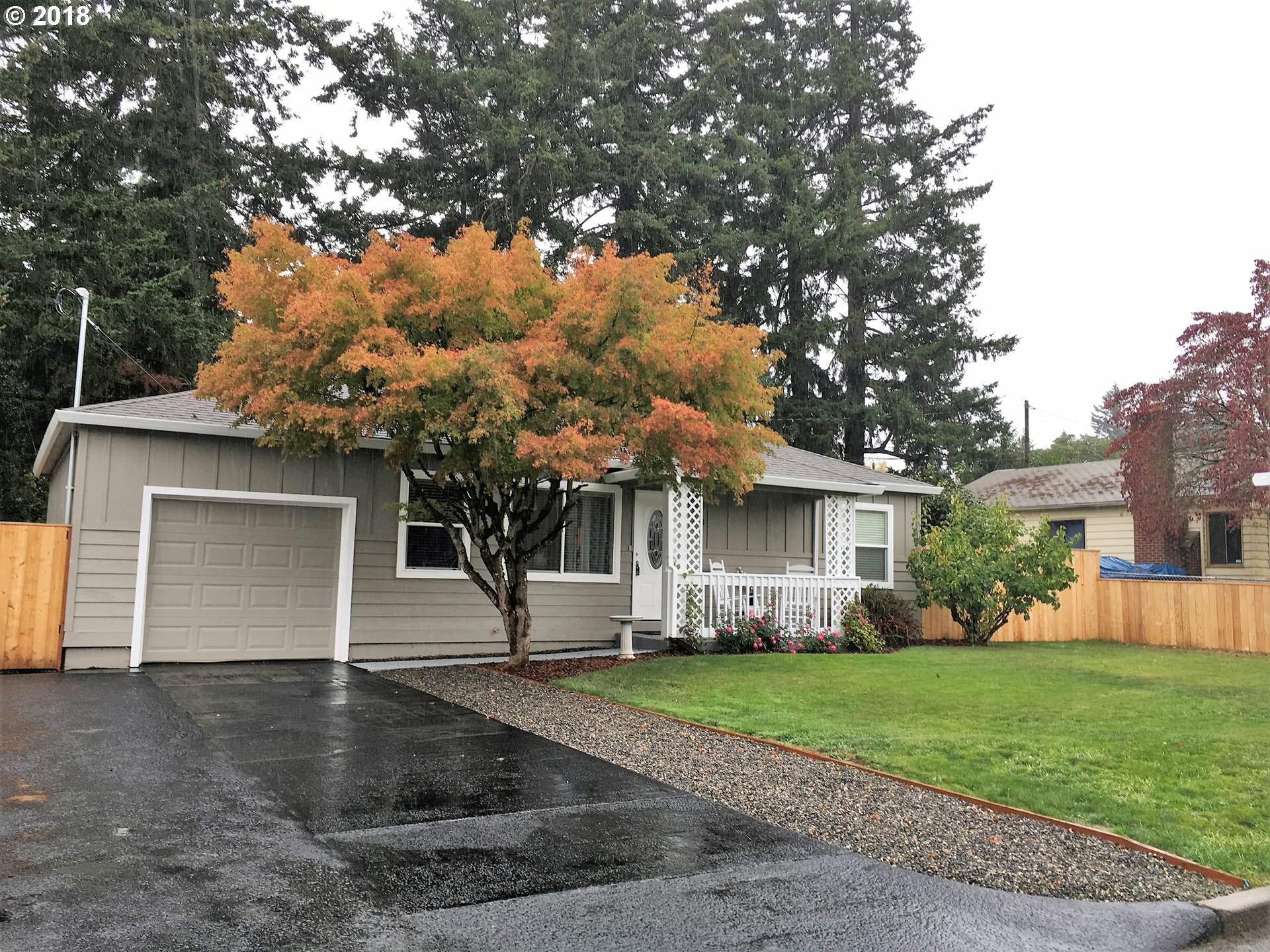 Property Photo:  733 SE 112th Ave  OR 97216 