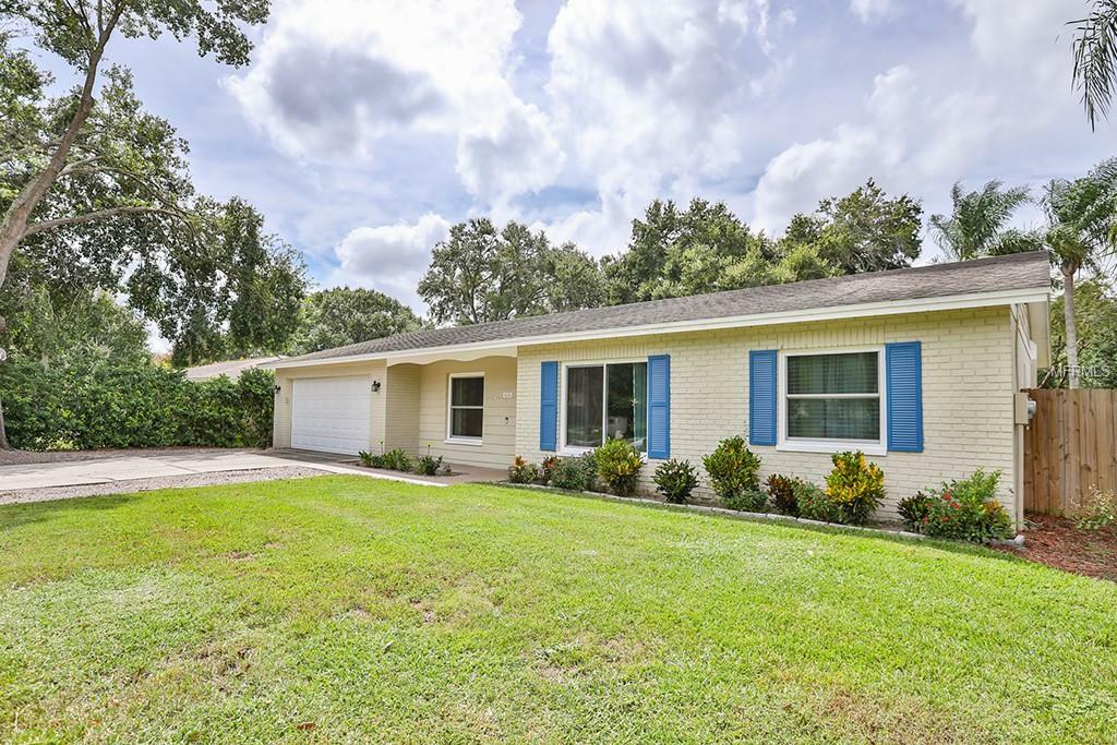 Property Photo:  616 Valley Hill Drive  FL 33510 