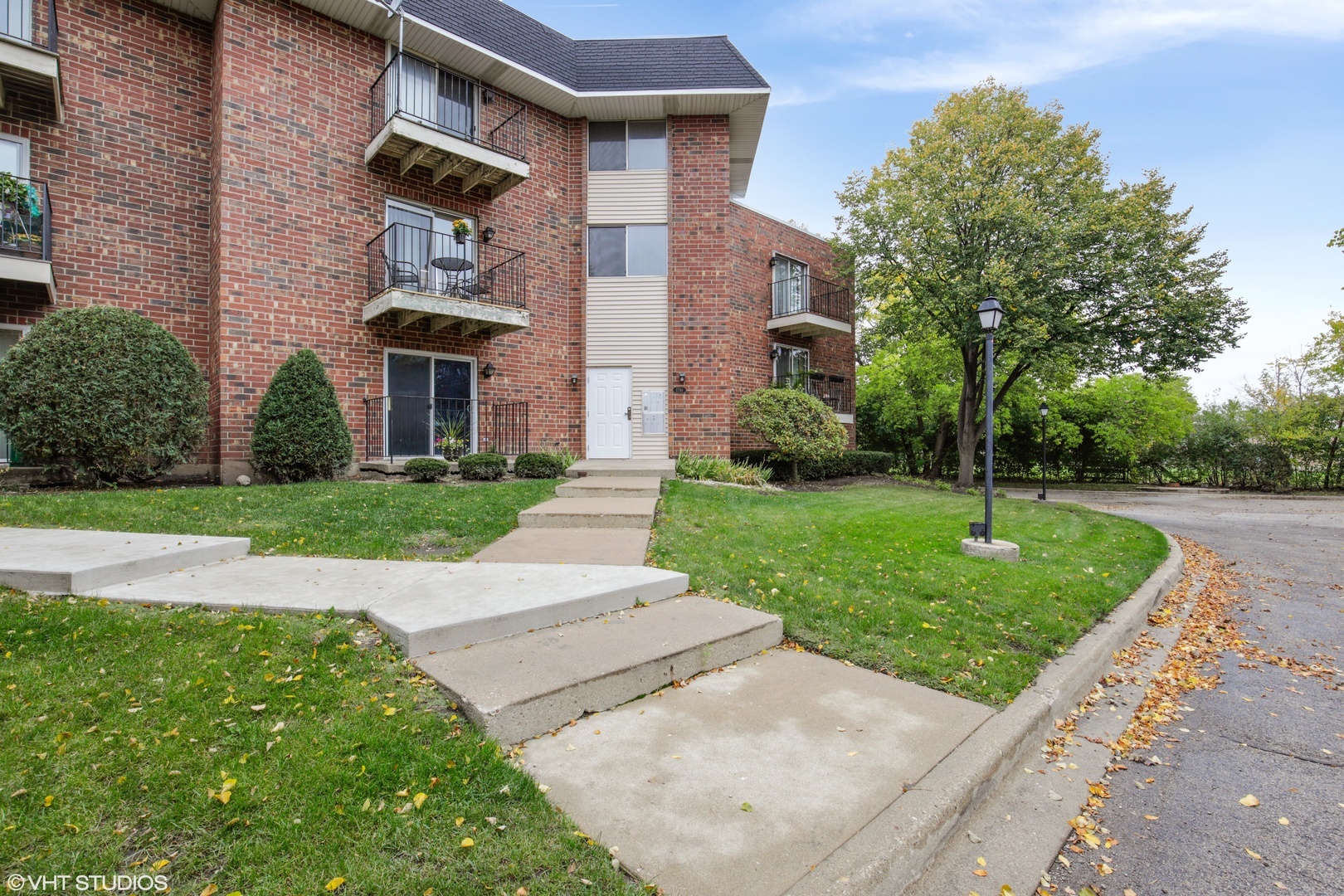 Property Photo:  1730 South Arlington Heights Road 4B  IL 60005 