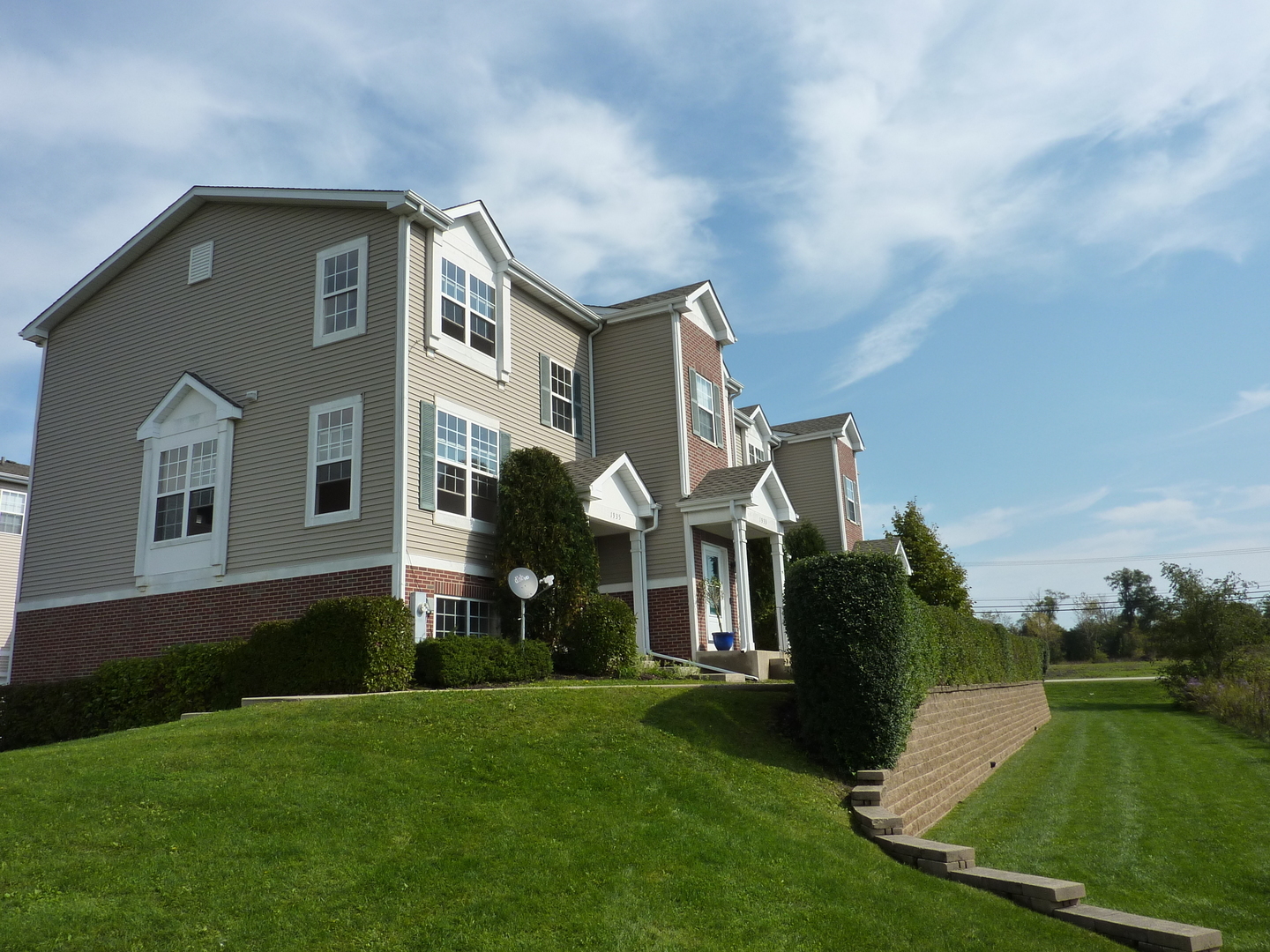 Property Photo:  1935 Freedom Court  IL 60099 