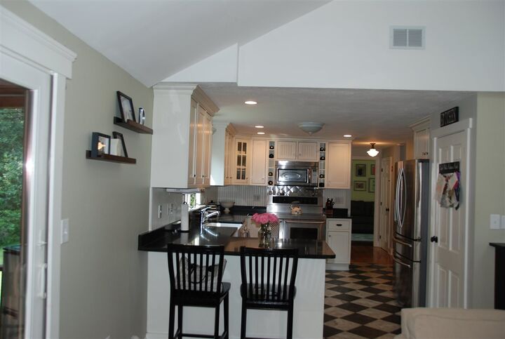 Property Photo:  8 Country Club Lane  NH 03865 