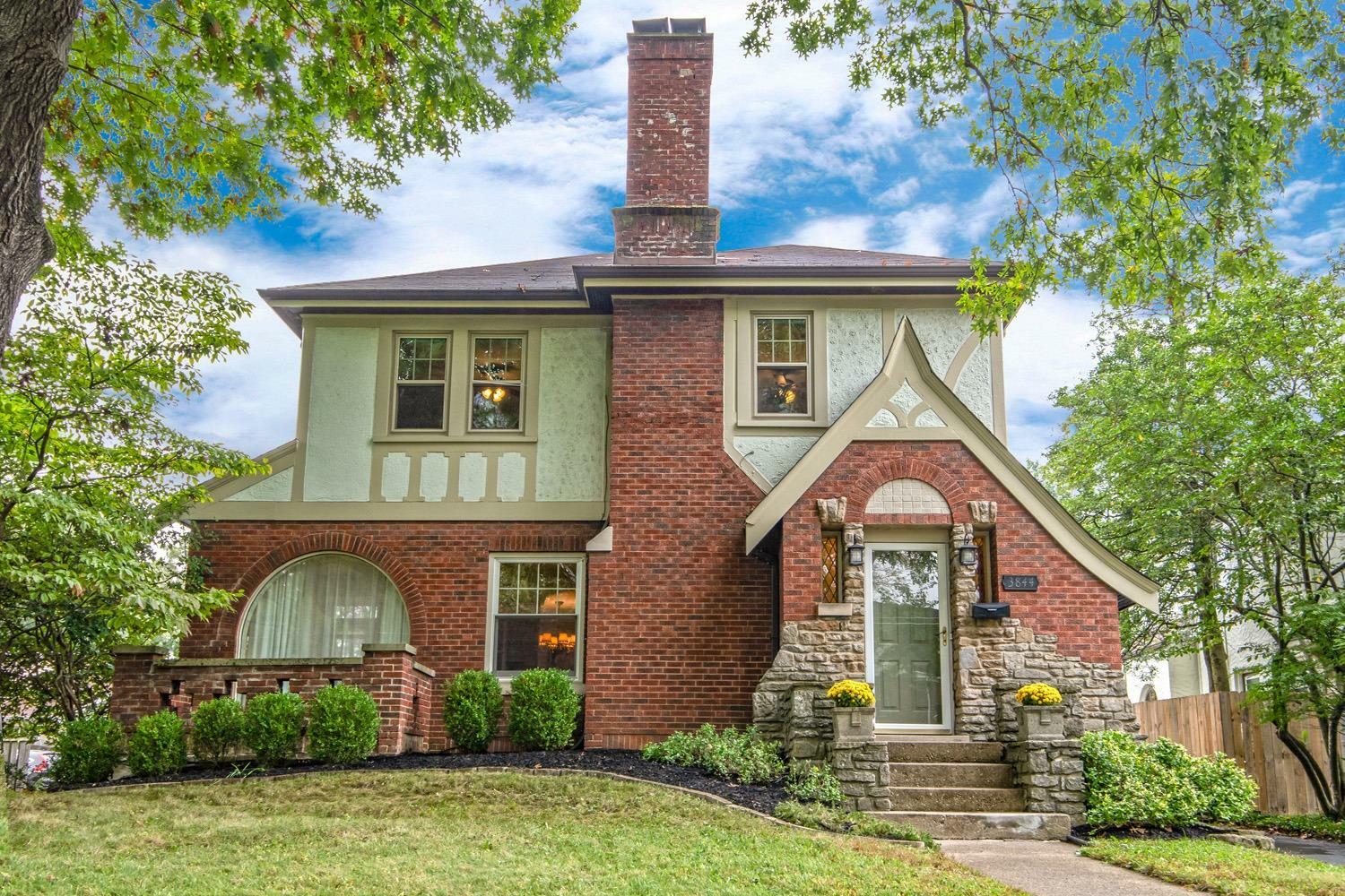 Property Photo: 3844 Country Club Place OH 45209