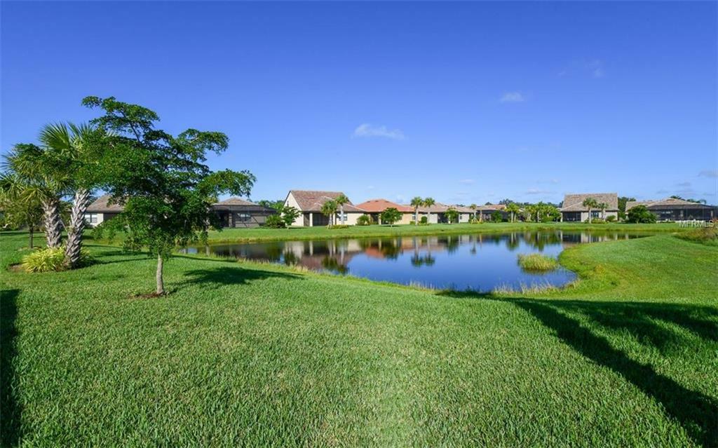 Property Photo:  5922 Caspian Tern Drive  FL 34238 