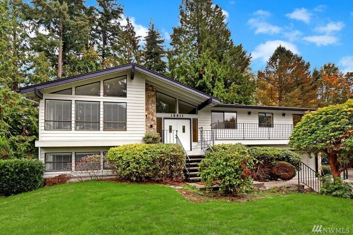 18911 86th Place W  Edmonds WA 98026 photo