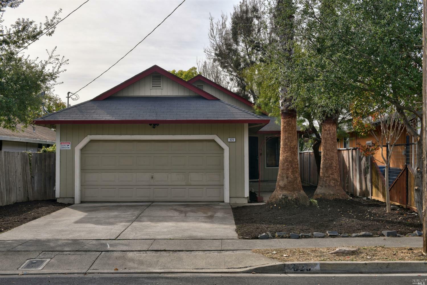 Property Photo:  929 Deturk Avenue  CA 95404 