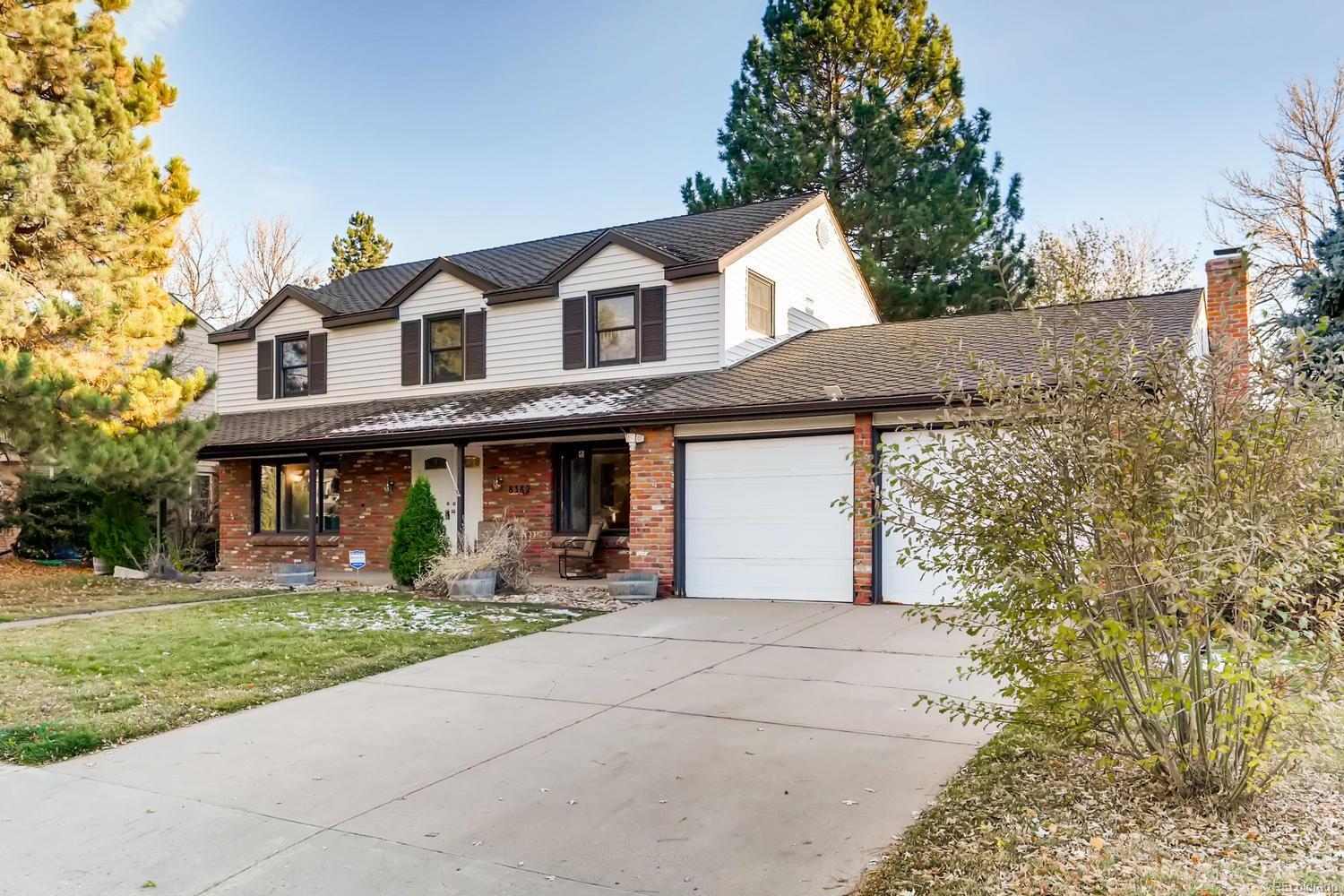 Property Photo: 8382 East Hunters Hill Drive CO 80112