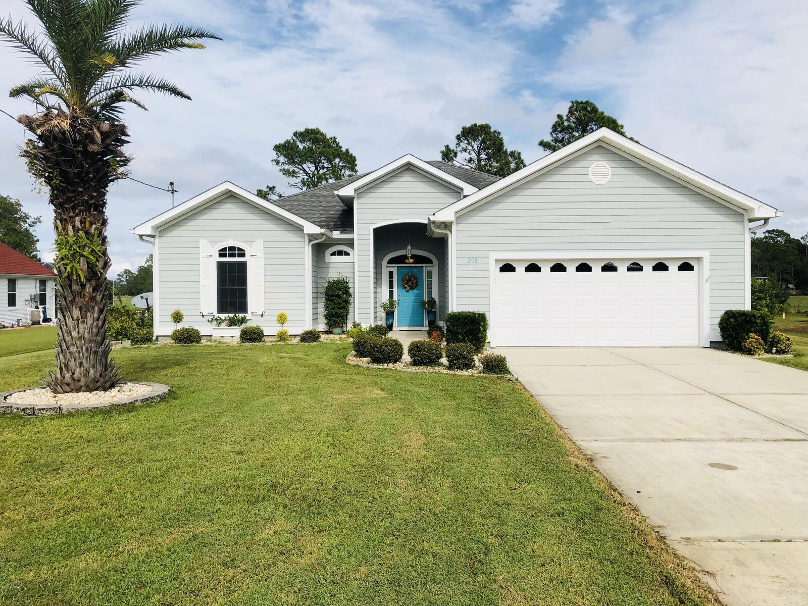 Property Photo: 208 Fairway Boulevard FL 32407