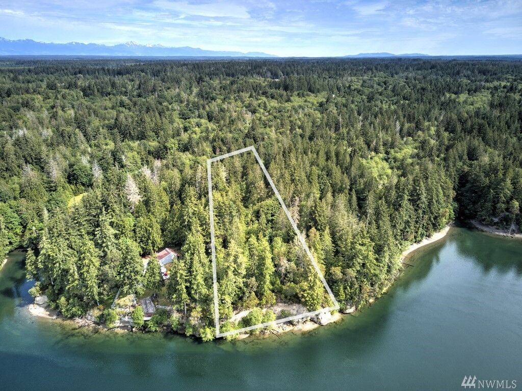 Property Photo: 211 Pirates Creek Rd WA 98584