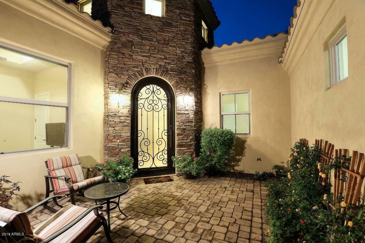 Property Photo: 1512 W Winter Drive AZ 85021